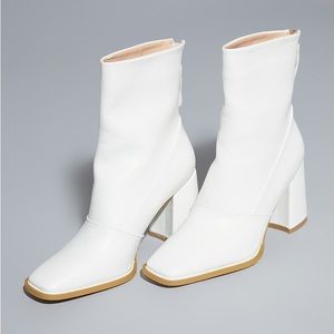 PrettyLittleThing Size 4 White Faux Leather Ankle Boots